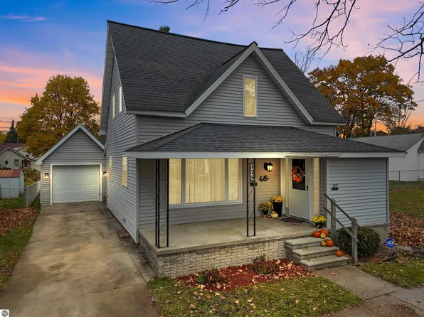 125 Mosser St, Cadillac, MI 49601