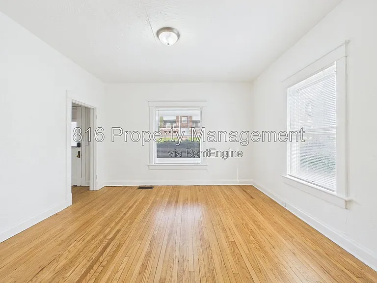 4008 Charlotte St #1 — Photo 6