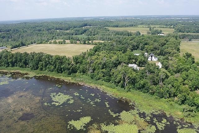 1st image of 40328 Long Lake Rd