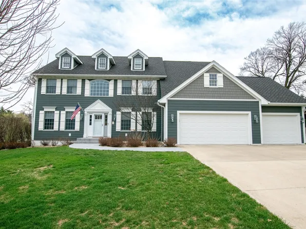 3501 Southern Woods Dr, Des Moines, IA 50321