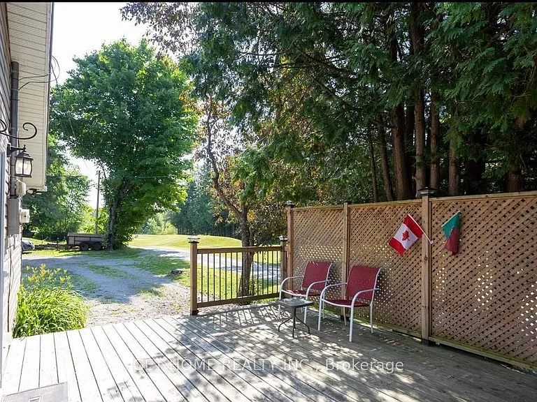 24 Hargrave Rd — Photo 18