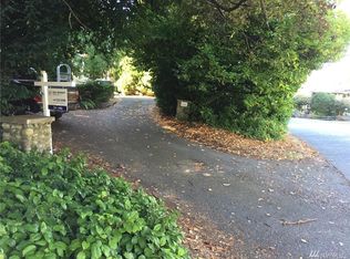 546 Paradise Ln, Edmonds, WA 98020