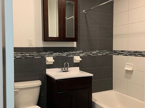 5th image of 437 E 22nd St APT 1S