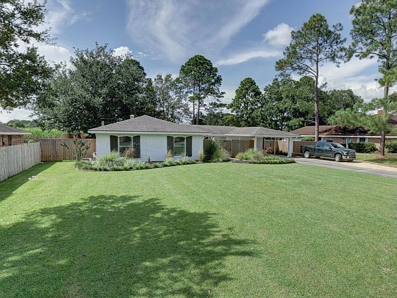 3rd image of 106 Estate Dr
