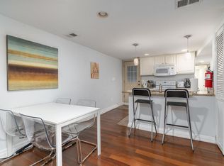 724 13th St SE #B, Washington, DC 20003
