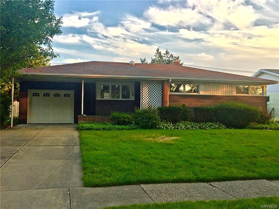 1st image of 63 Evergreen Dr
