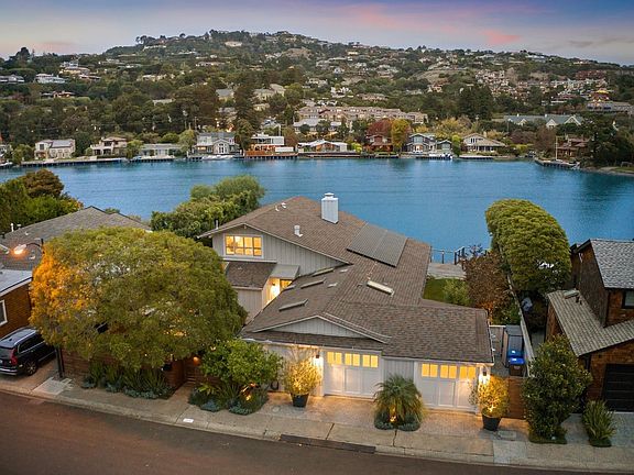 4th image of 24 Windward Road