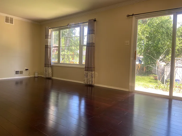 8523 Fairburn Dr — Photo 4