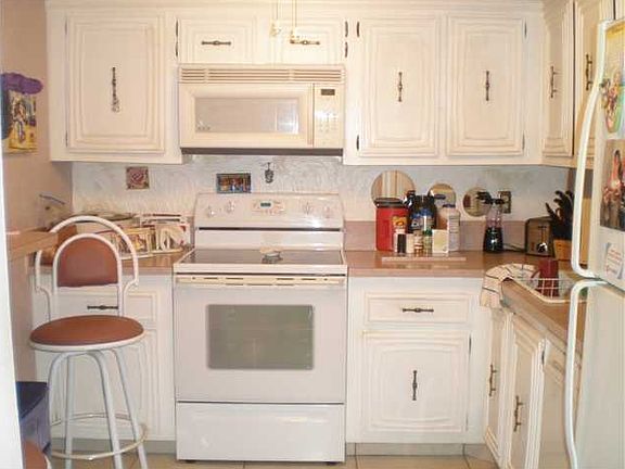 3rd image of 7051 Environ Blvd APT 235