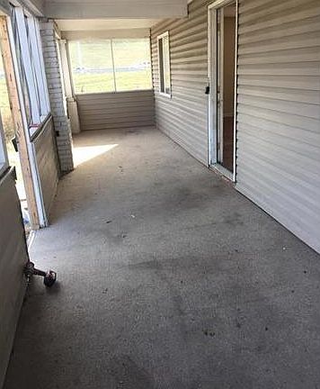 5th image of 2832 Chelsea Ave