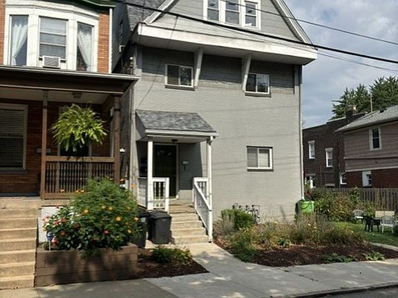 4th image of 332 S Lang Ave #2