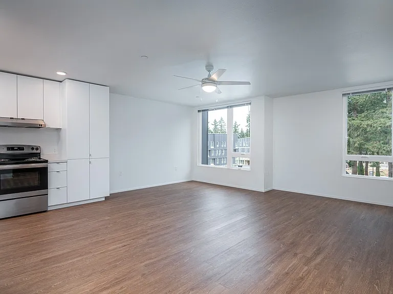 Rockwood Village Apartments — Photo 32