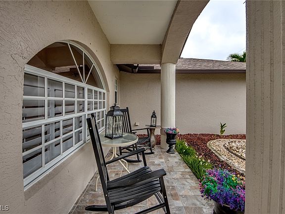 4th image of 4222 SW 25th Ct