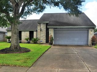 4922 Northfork Dr, Pearland, TX 77584
