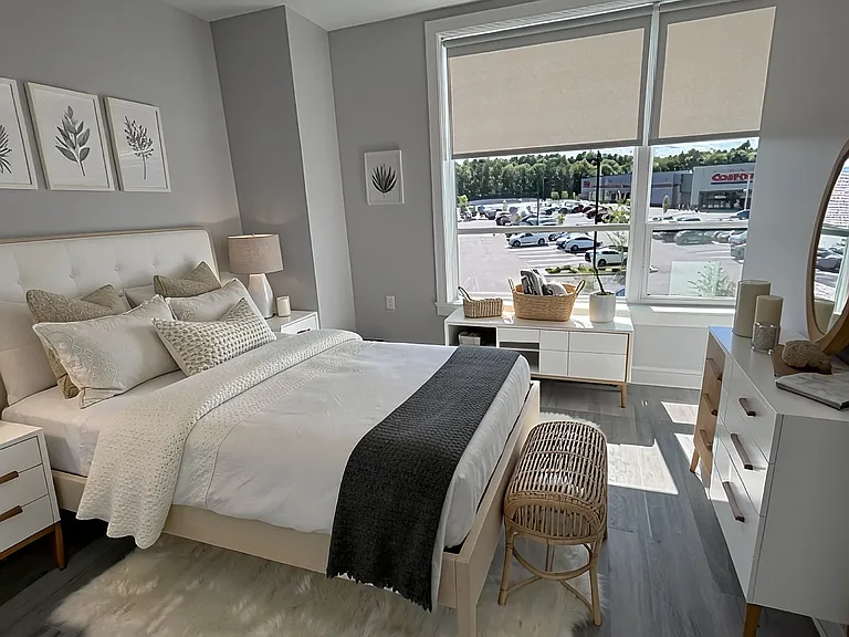Residences at Sharon Gallery — Photo 46