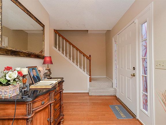 4th image of 503 Marble Hill Dr