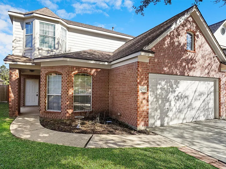 12311 Granite Woods Ct — Photo 2