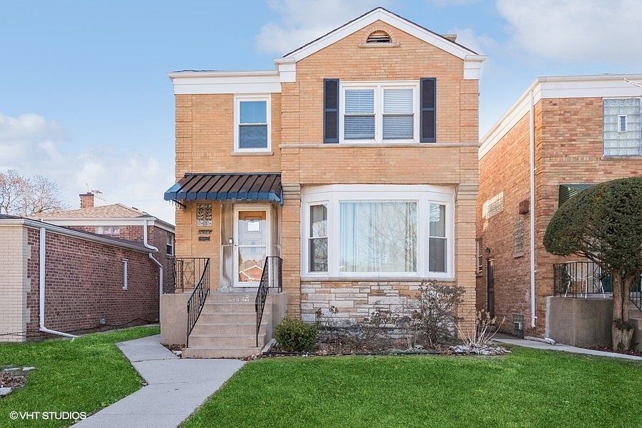1st image of 2947 W Birchwood Ave
