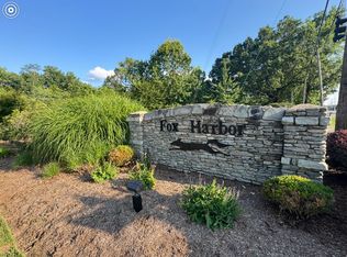 7228 Fox Harbor Rd, Prospect, KY 40059