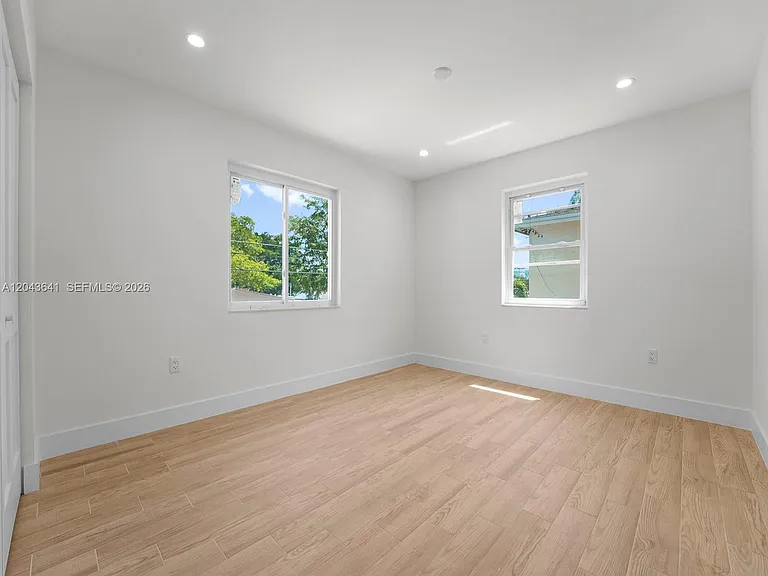 238 NW 41st Ave #0 — Photo 9