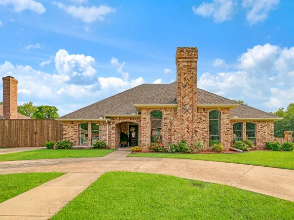 1945 N Collegiate Dr, Paris, TX 75462