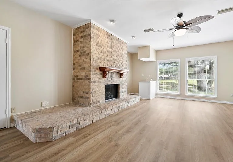 210 Oak St #1101 — Photo 12