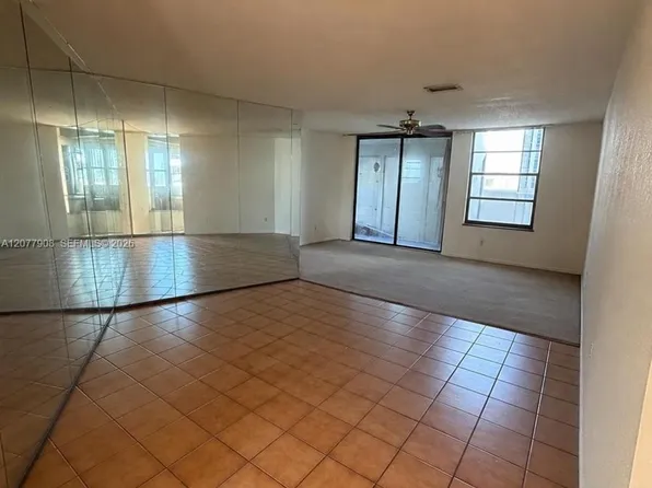 20500 W Country Club Dr APT 818, Aventura, FL 33180