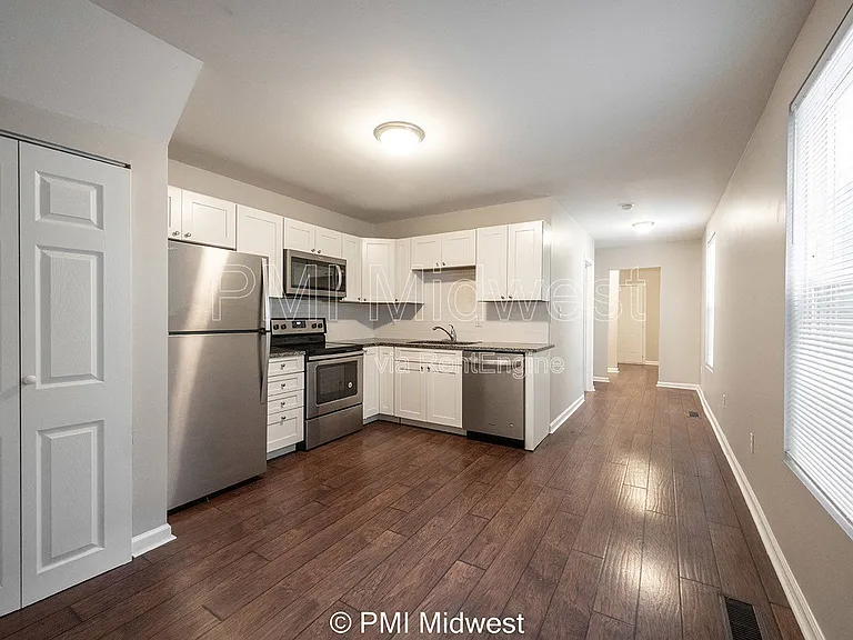 1439 S East St — Photo 6