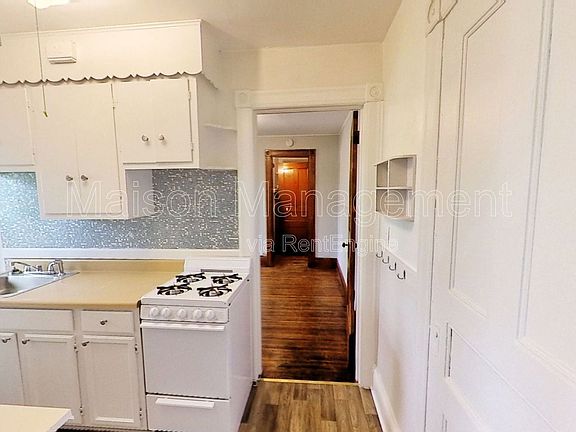 5th image of 583 Averill Ave APT 3