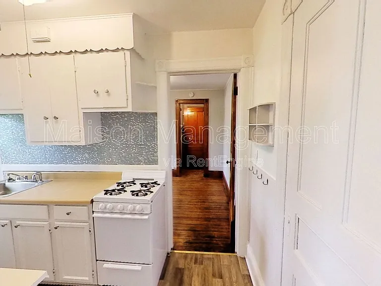 583 Averill Ave #3 — Photo 5