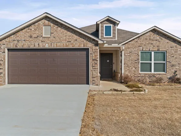 12 Oak Leaf Dr, Conway, AR 72032