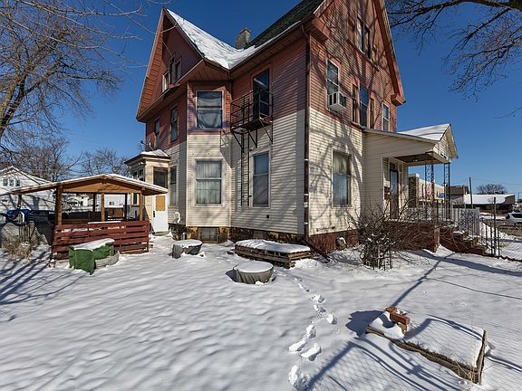 3rd image of 1116 N 2nd St