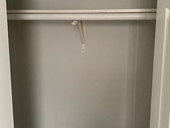4th image of 1083B Woodland Dr