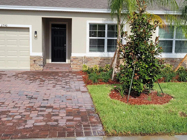 2740 Hogan Dr — Photo 5
