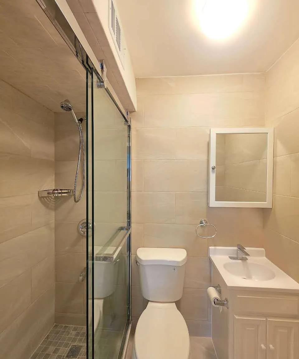 2 bed, 700 sqft, $2,500 — Photo 4