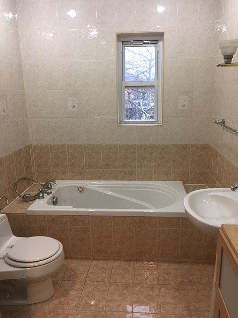 2nd image of 2650 Haring St #2