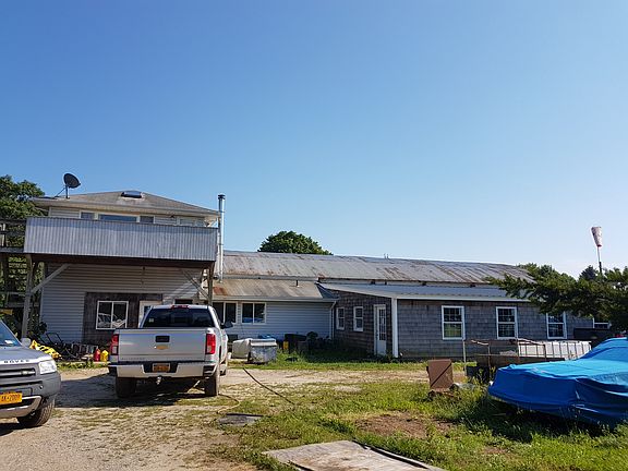 4th image of 115 Montauk Hwy