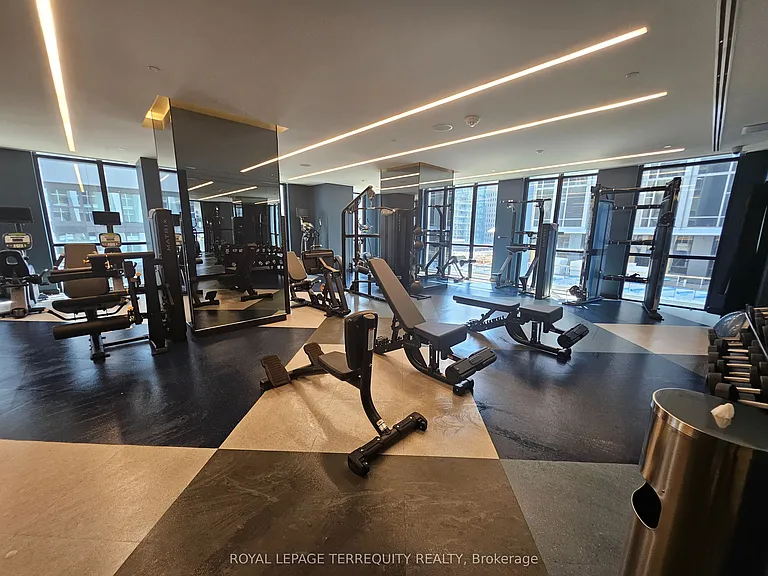 1 Yorkville Ave #4401 — Photo 21