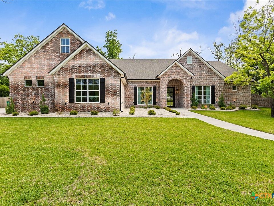 1st image of 1007 River Edge Dr