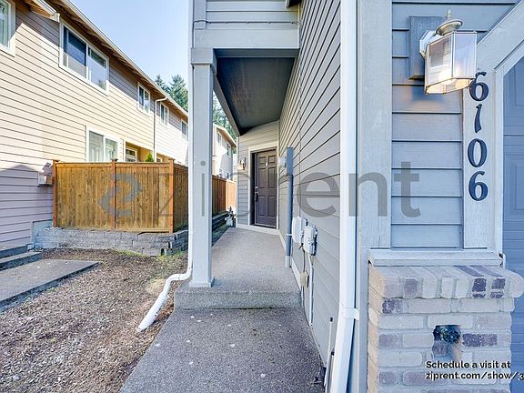 3rd image of 6106 Alexander Ave SE