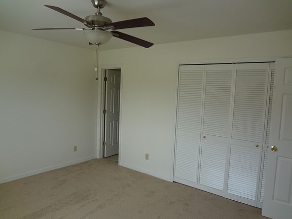 5th image of 311 11th Ln SW