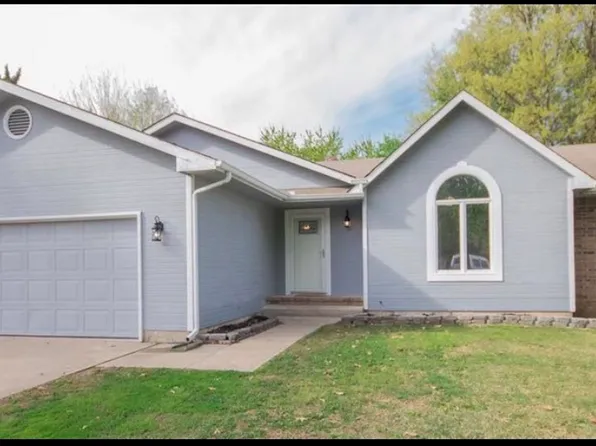 703 Heidi Ln, Mulvane, KS 67110