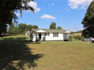 109 Carpenter Cir, Mount Holly, NC 28120