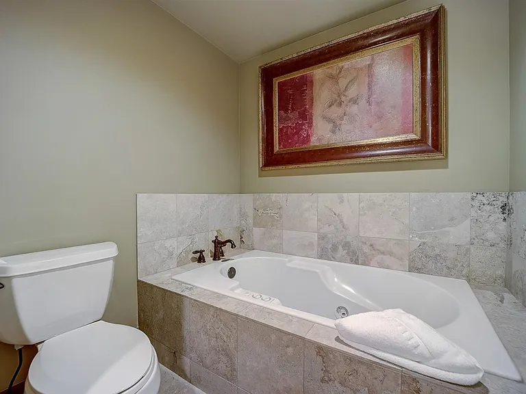 7580 Royal St E #24 — Photo 15