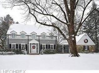 4884 Middledale Rd, Lyndhurst, OH 44124