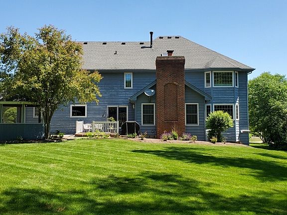 2nd image of 970 Cherrywood Ln