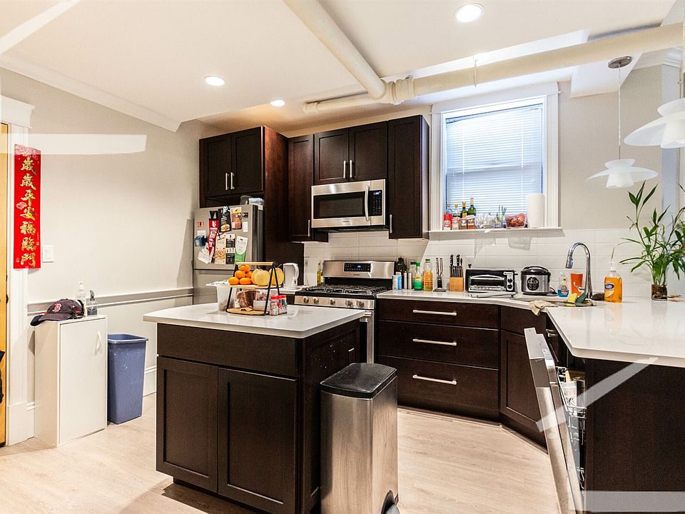385W6046cdf21671e