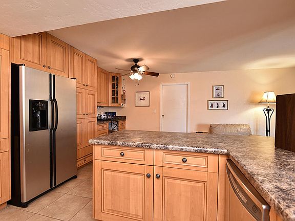 3rd image of 3542 E Sunnyside Dr