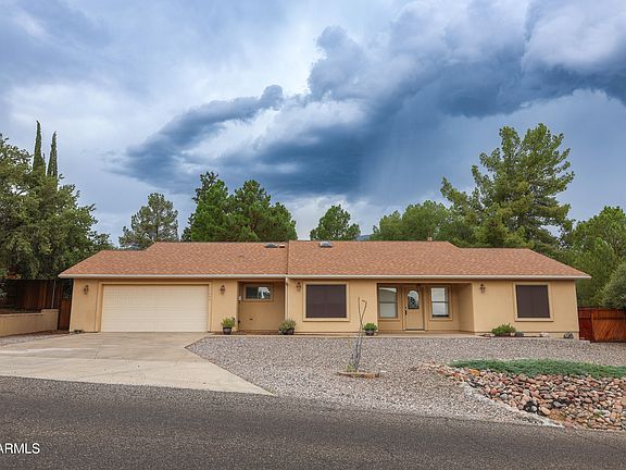 3rd image of 445 E RANCHO VISTA Way E