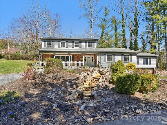 2nd image of 1231 Ashby Ln
